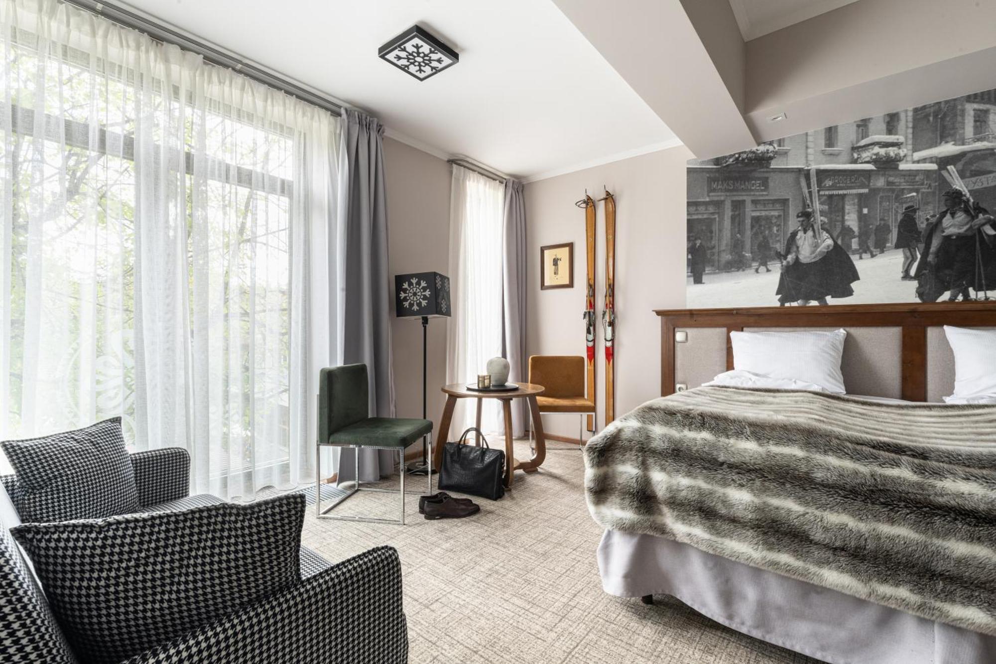 Deluxe Apartment view of Krupówki NARCIARZE